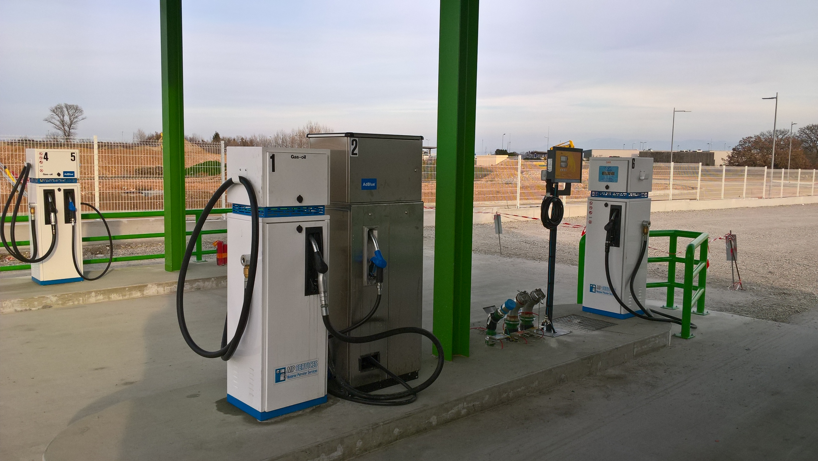 Installation Et Maintenance De Stations-service De Carburant - Station ...